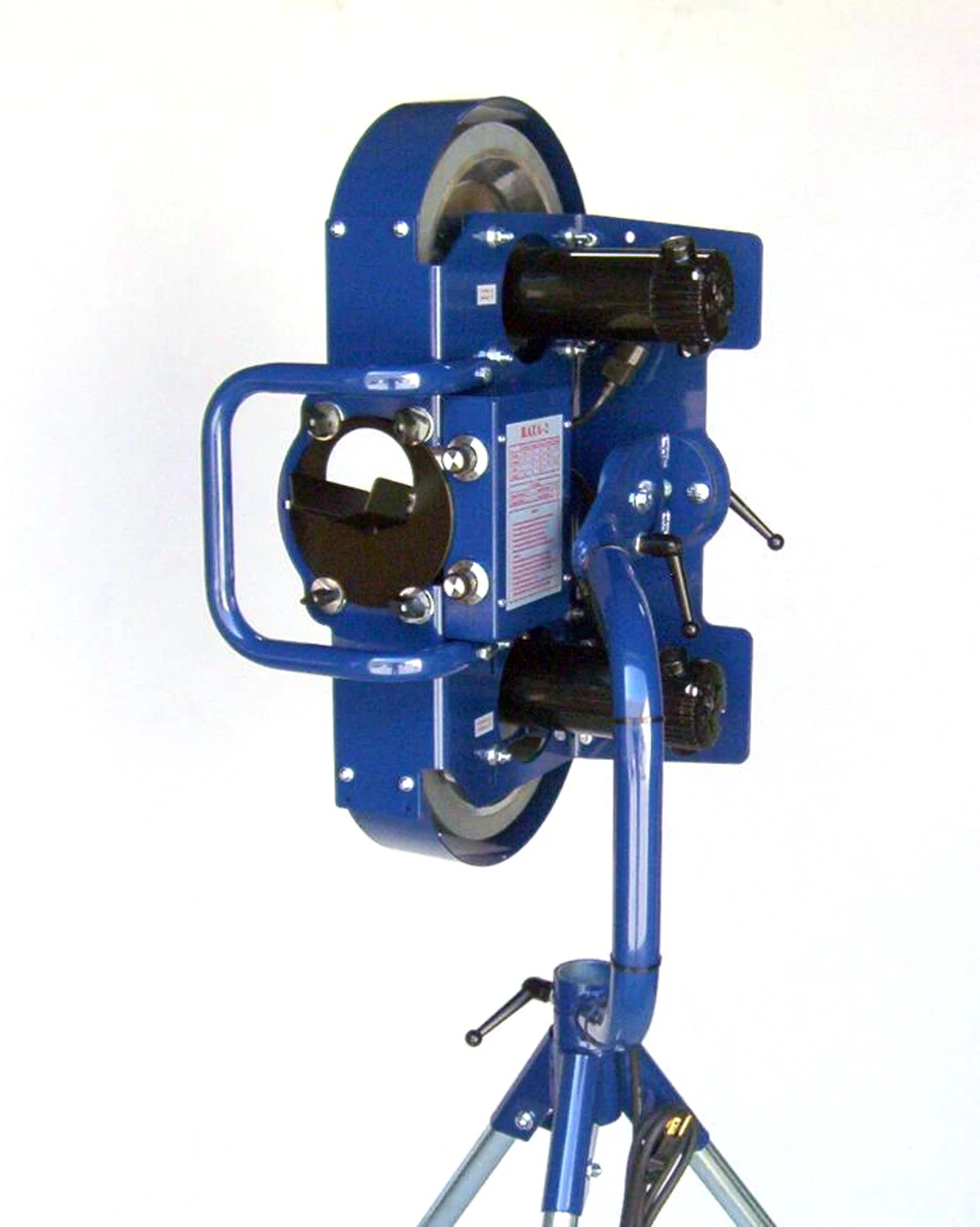 

BATA-2 Baseball Pitching Machine