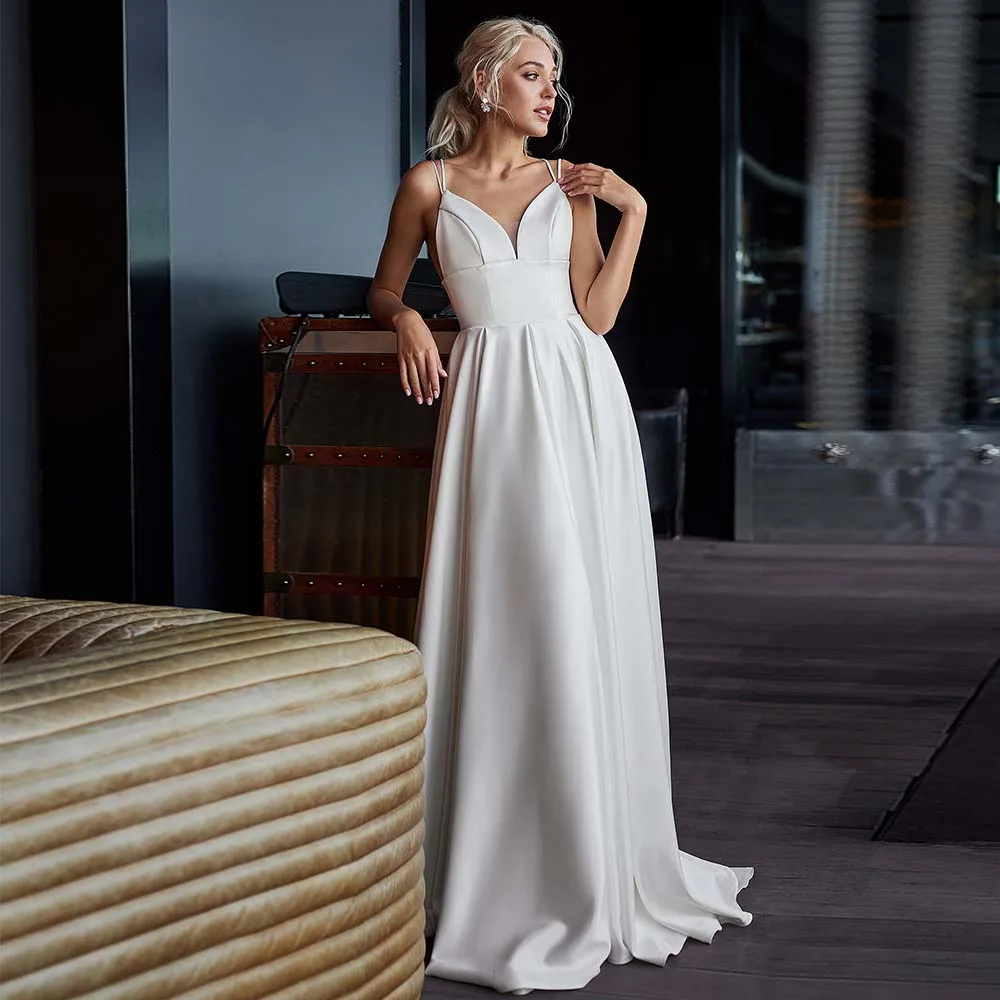 

Simple Bridal Gowns White Satin Sexy V-Neck Spaghetti Straps Zipper Bride Dress Pleats Sleeveless A-Line Wedding Dress 2022 New