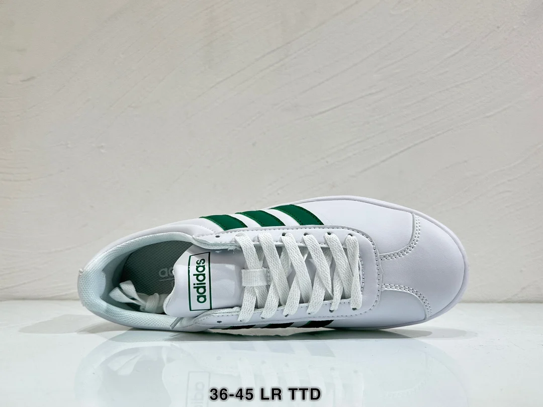 оптомВ наличии 24 часа доставкабольшой брендКроссовки