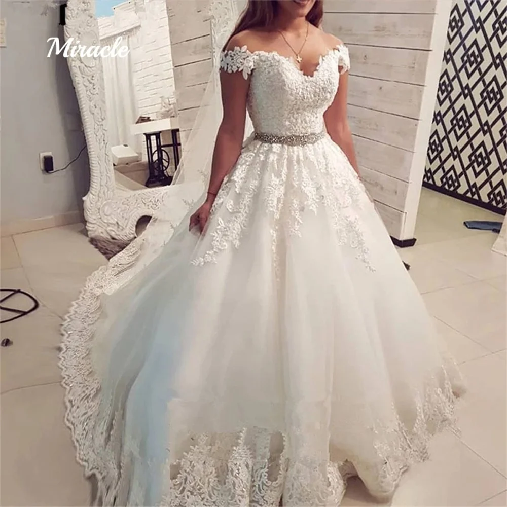 

New Classic Wedding Dresses Off Shoulder Embroidery Charming Lace-Up Sweetheart Neck White Applique Ball Gowns Vestidos De Novia