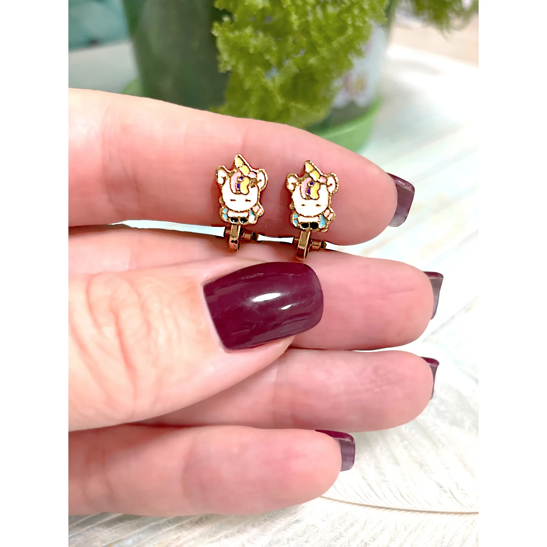 Детские мини-клипсы для непроколотых ушек с единорогом