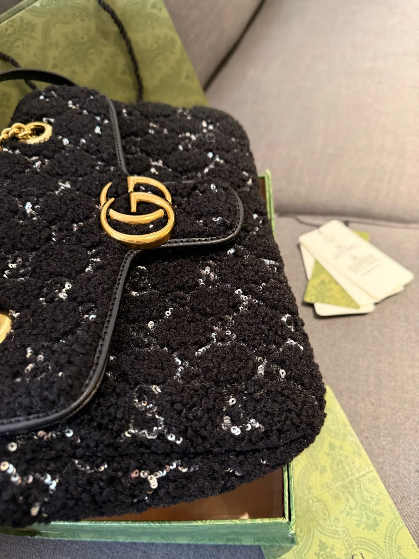 Сумка через плечо из овечьей шерсти черного цвета 27 см GG MARMONT МАЛЕНЬКАЯ СУМКА в