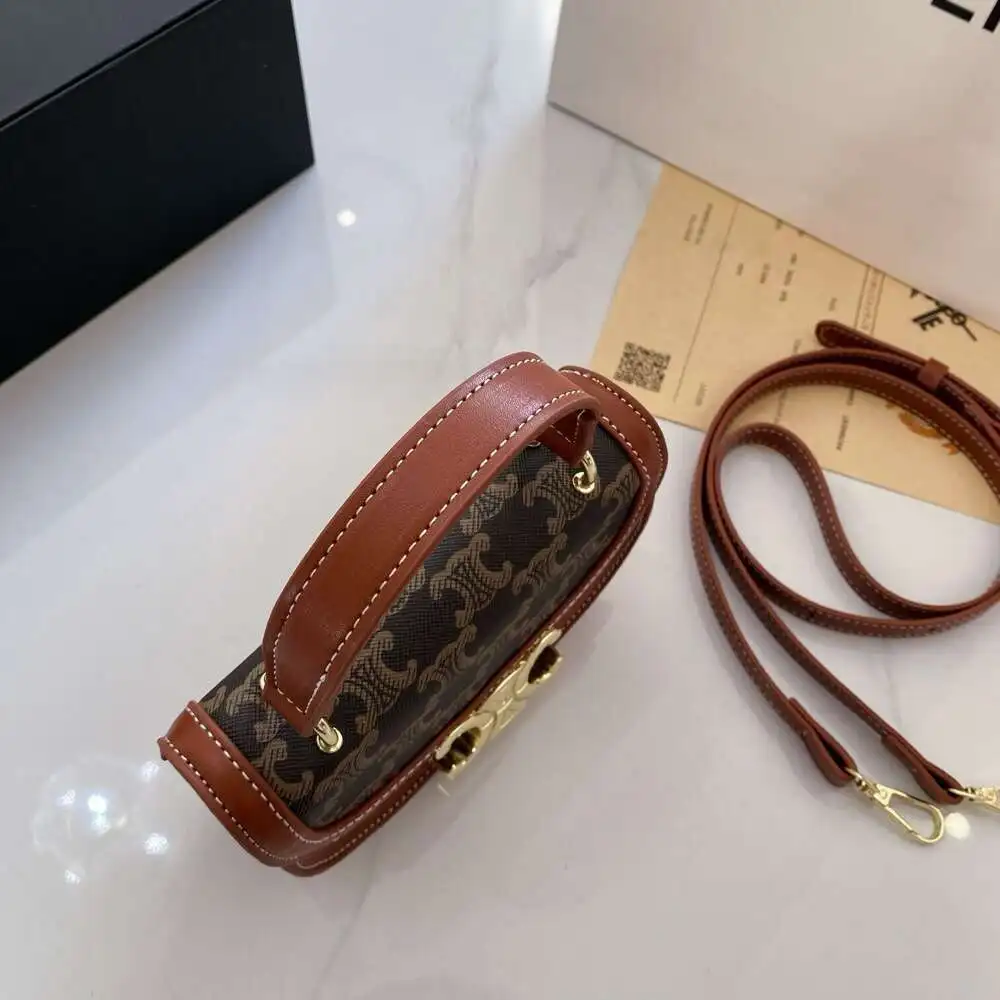 Точная Копия 1:1 В Стиле MINI BESACE CLEA С МонограММой ИЗ БЛЕСТЯЩЕЙ ТЕЛЯЧЬЕЙ КОЖИ