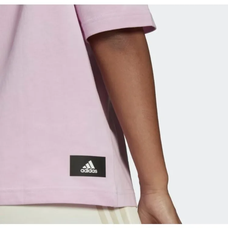 Рисунок 5 - Женская сиреневая футболка Adidas