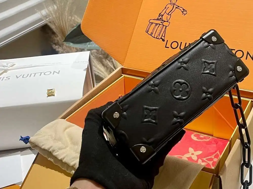 копия 1: 1 Маленькая КоробочКа Из ВолоВьей Кожи В Стиле Lv / Louis Vuitton С Логотипом На