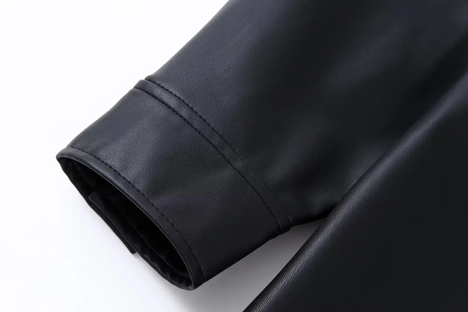 Clothland Women Chic Black PU Leather Jacket Pockets Long Sleeve Coat Vintage Casual Tops Blusa Mujer LA654