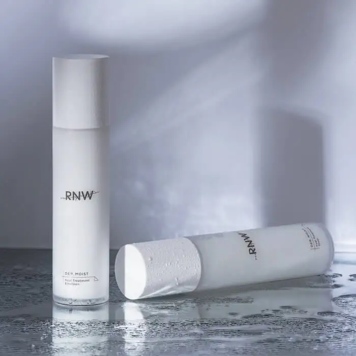 RNW Увлажняющая эмульсия с гиалуроновой кислотой Der. Moist Hyal Treatment Emulsion 125мл |