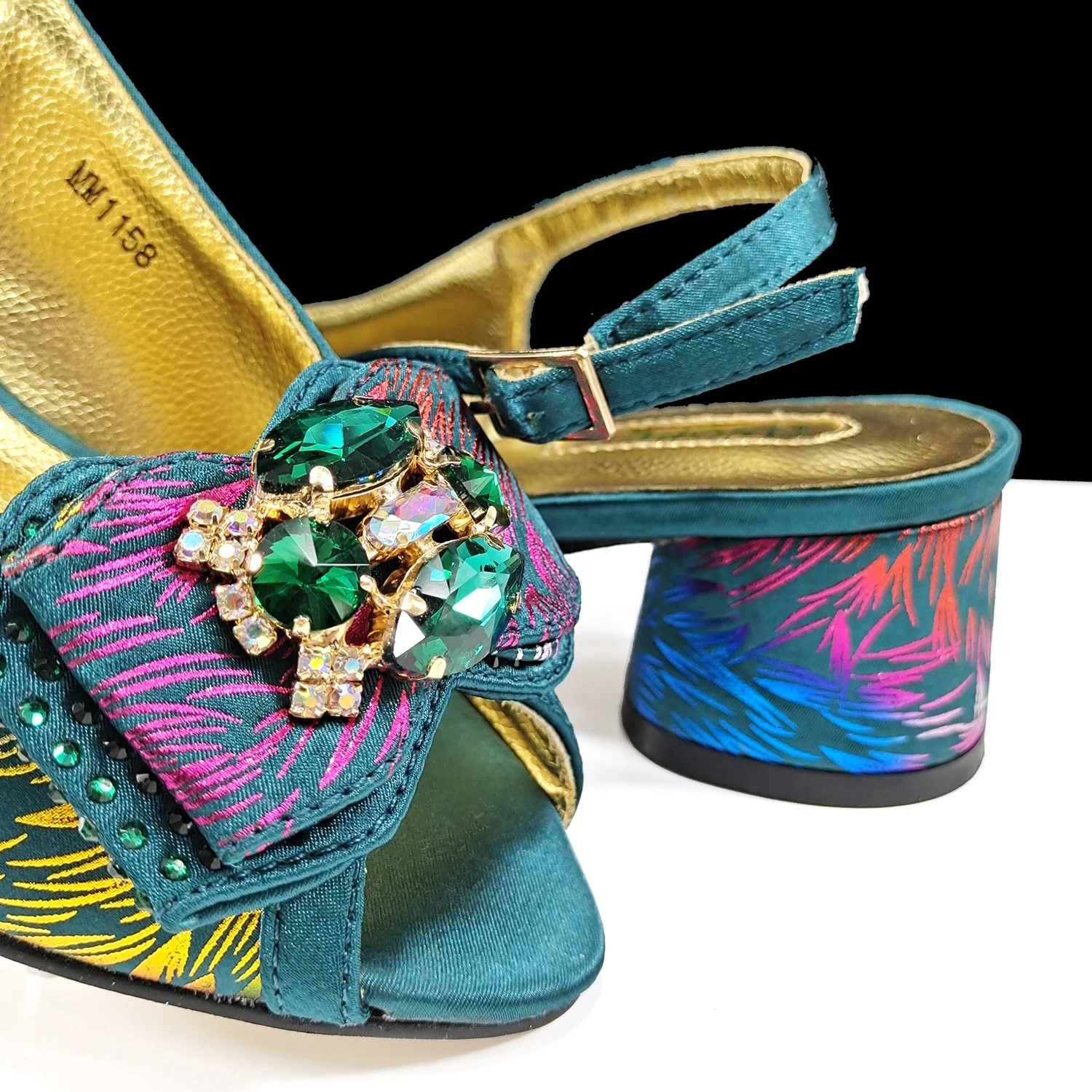 Queena Yan 2024 Glamour Fusion: Sparkling Crystal Heels and Chic Metallic Clutch for Sophisticated Evenings