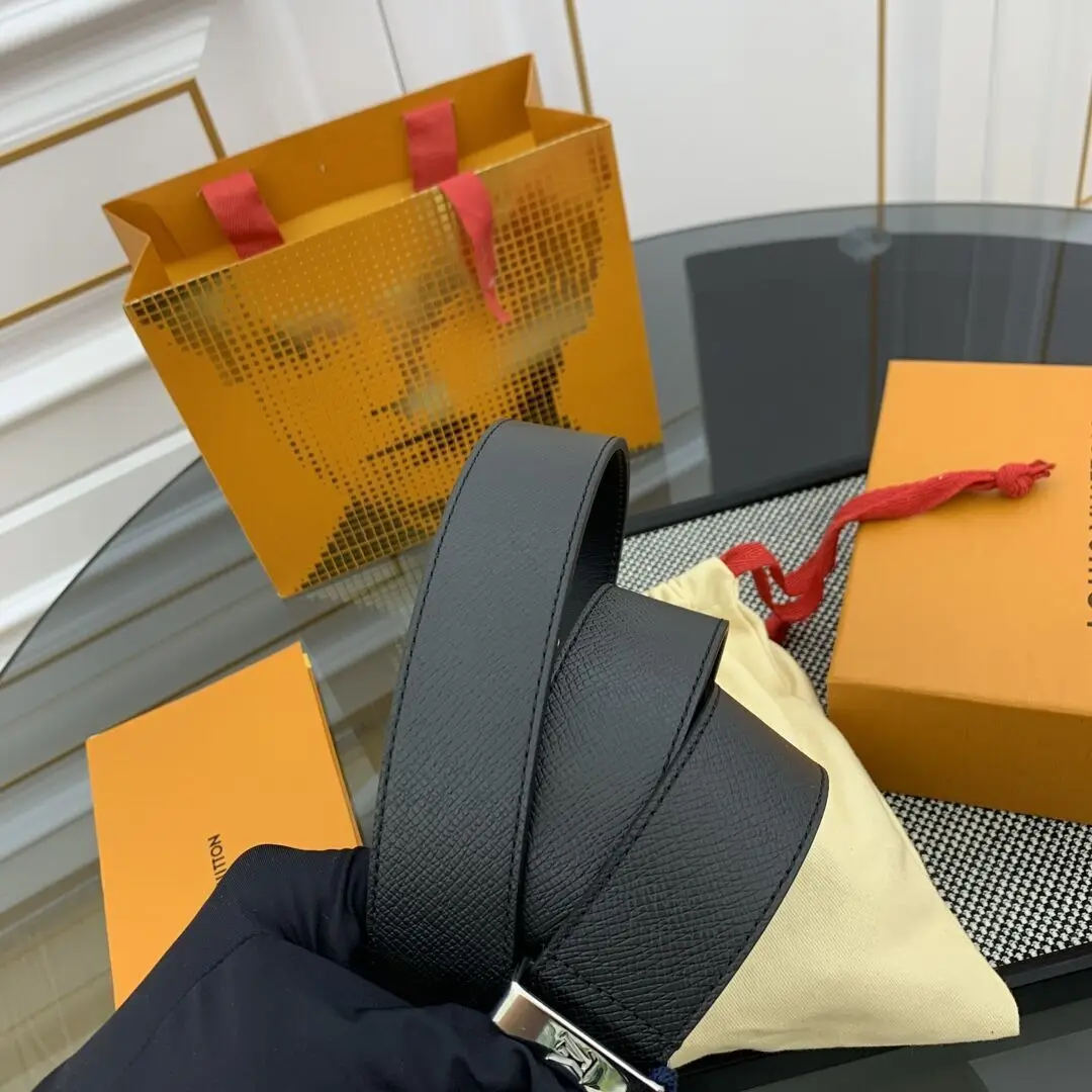 точная копия 1:1 Модные Простые В Стиле Louis Vuitton Из ВолоВьей Кожи Универсальные КлассичесКие Модели Копирующие Мужской Ремень Длиной 35 См