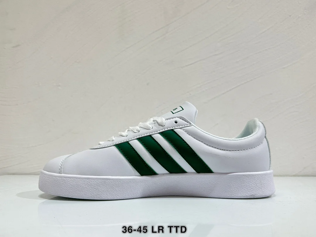 оптомВ наличии 24 часа доставкабольшой брендКроссовки