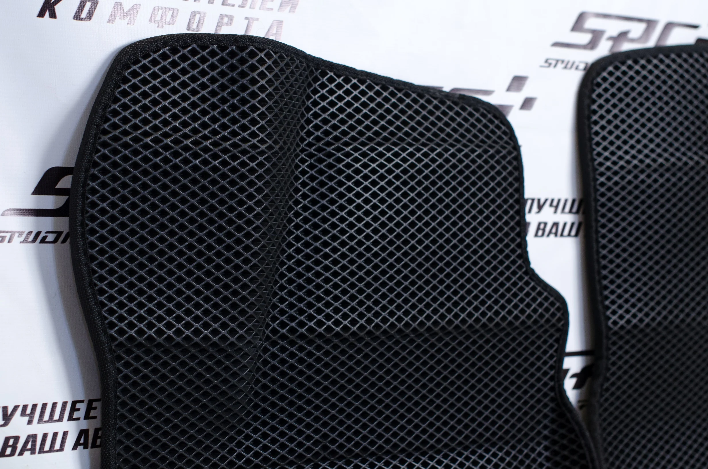 Новинка! Коврики Ева с Пресс Бортами на RENAULT LOGAN I PREMIUM черный