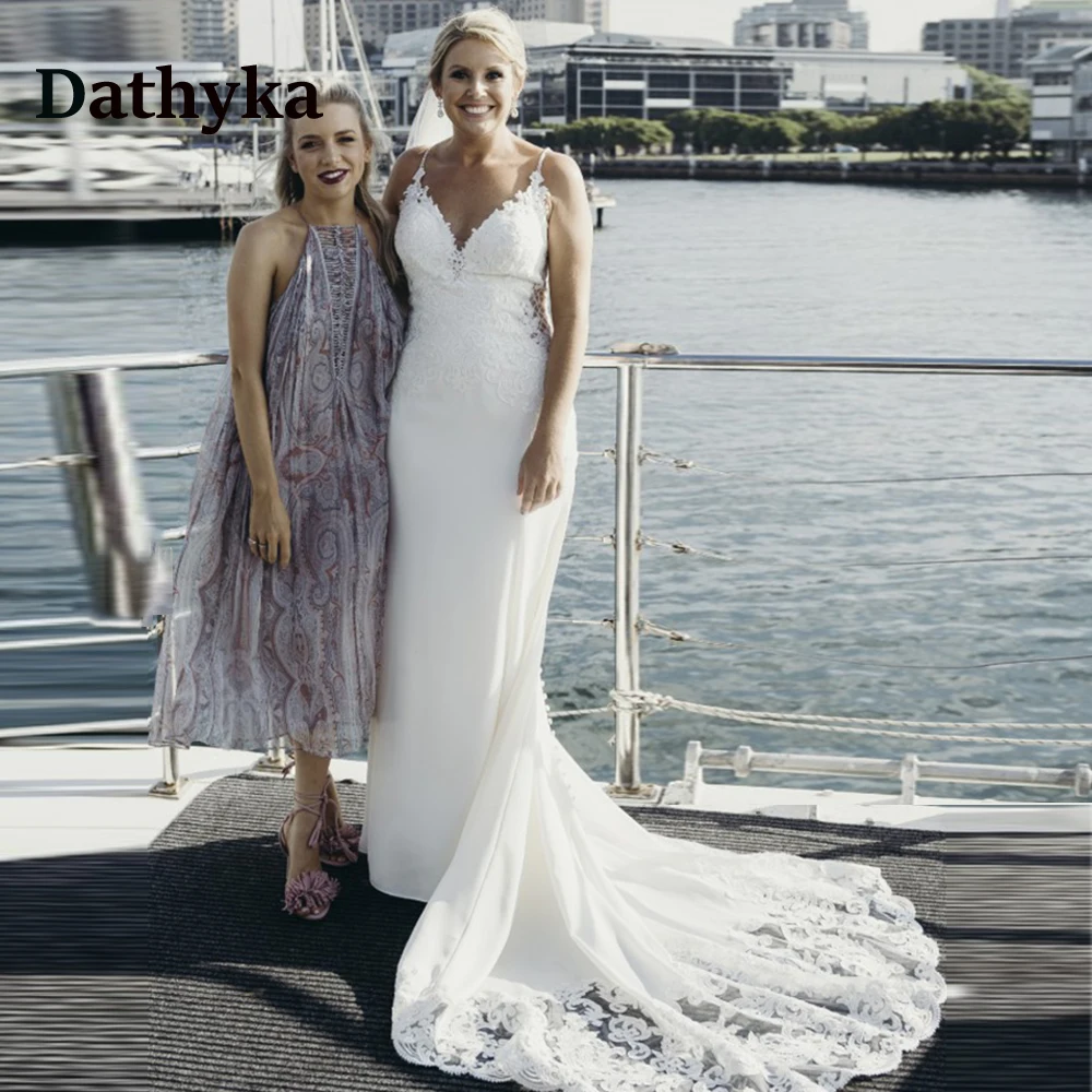 

Dathyka Gorgeous Trumpet Satin Wedding Gown For Bride V-neck Lace Appliques Straps Wedding Dress Abito Da Sposa Customer Made