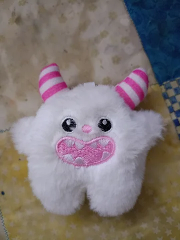 Плюшевая кукла