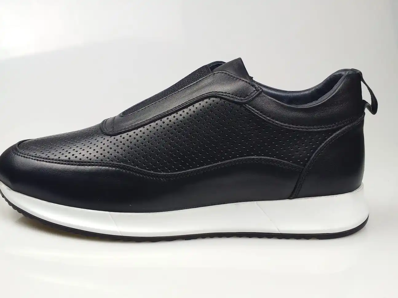 

Genuine Leather Men Sneaker all season fashion shoes comfort breathable