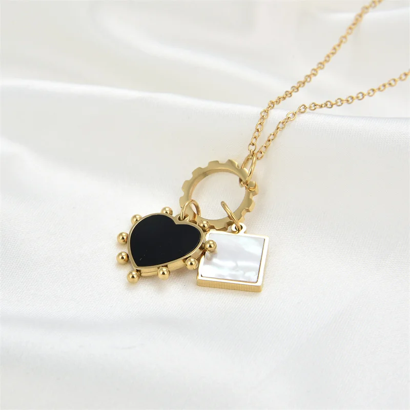 

New Fashion Stainless Steel Necklace Long Chain Necklace For Women Black Heart White Square Charms Pendant Necklace Jewelry Gift