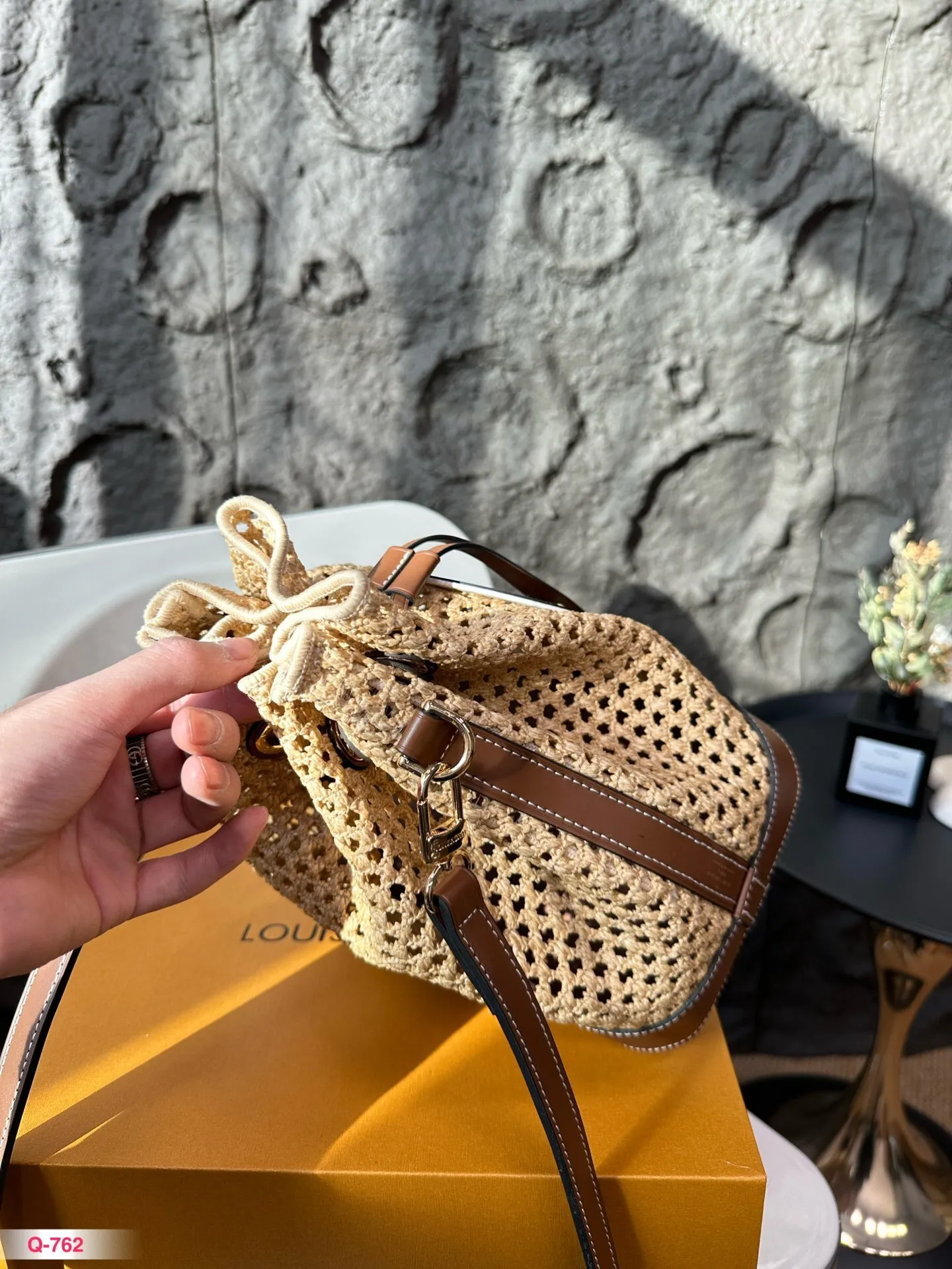 Стиль Copy1:1 Vuitton Louis Hundred Антикварная тканая сумка-ведро через плечо Премиум-класса