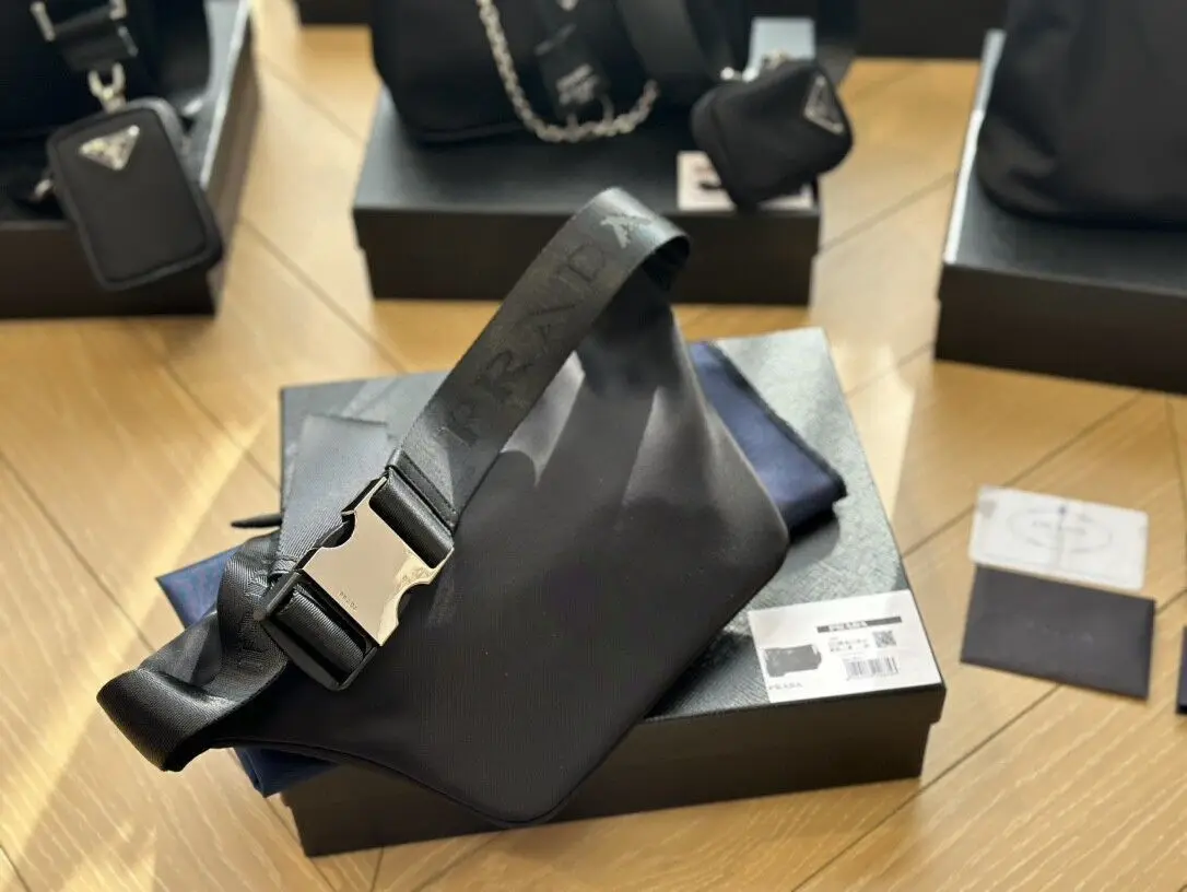 Нейлоновая Сумка В Стиле 35см*16см