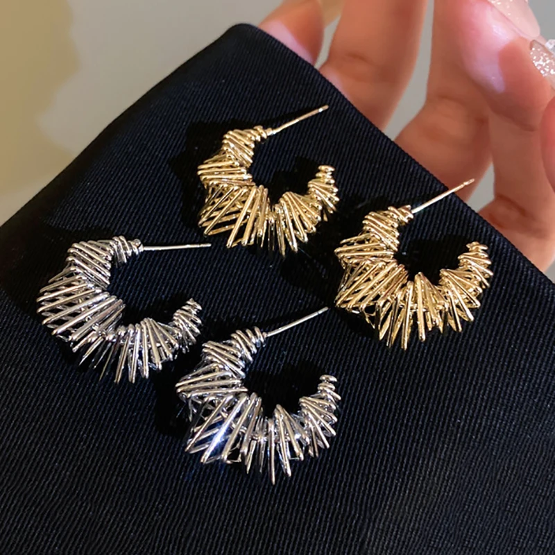 

Unique Irregular Curve Wire Twisted Earrings for Women Girls Punk Hollow C-shaped Piercing Statement Earrings Party Jewelry