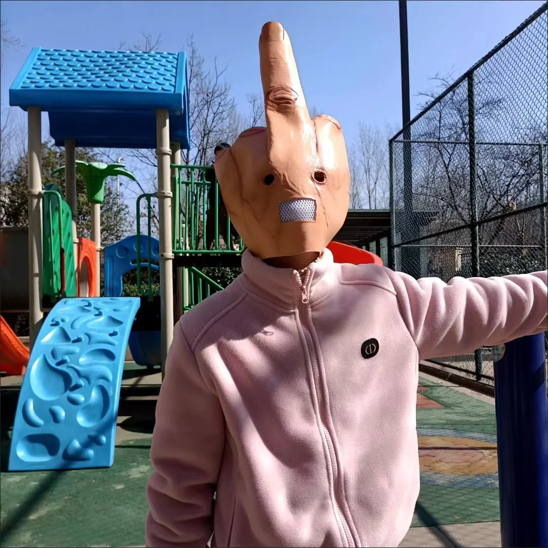 Латексная маска среднего пальца для Хэллоуина