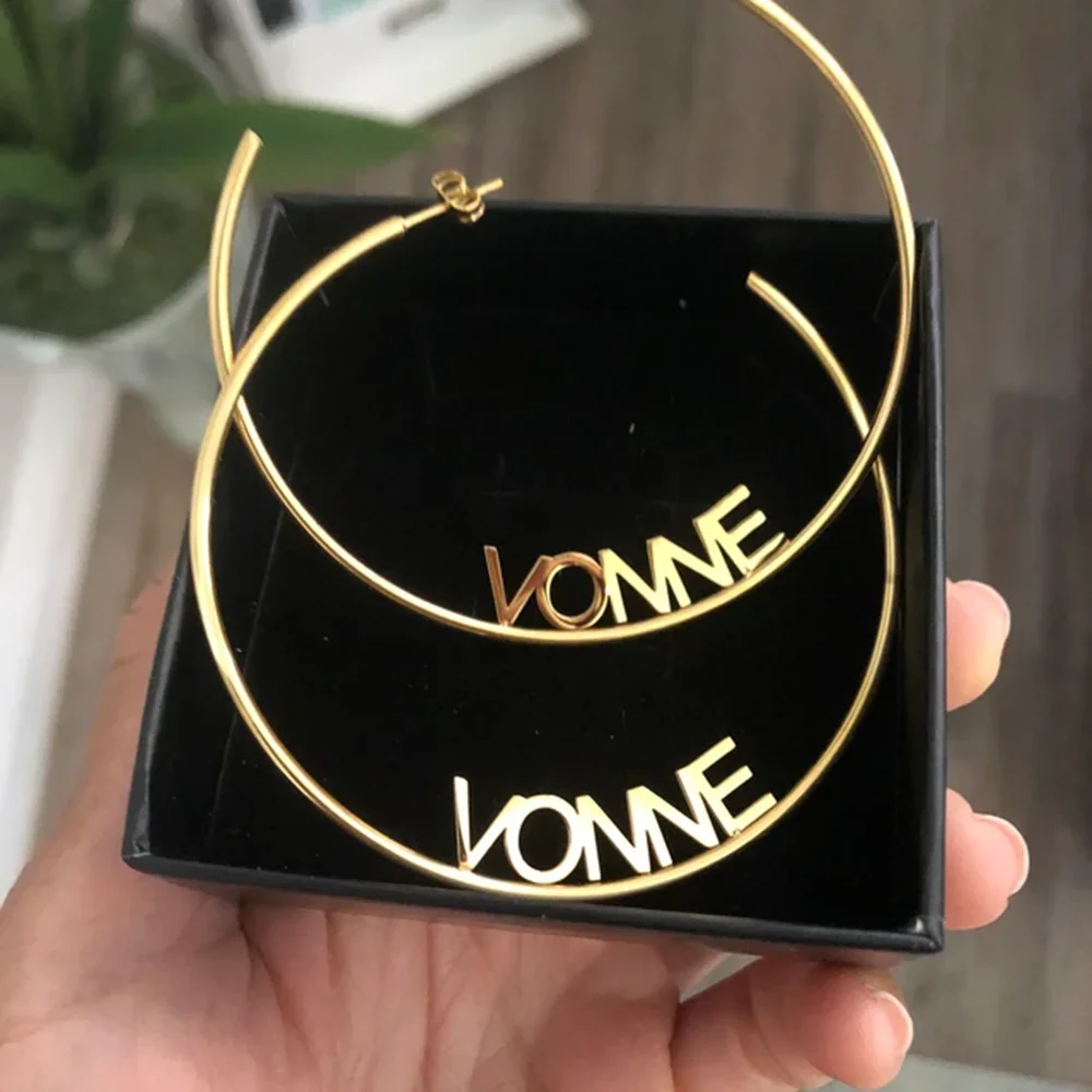 Индивидуальные серьги-кольца с именем для женщин Золотые серьги на заказ Крупные