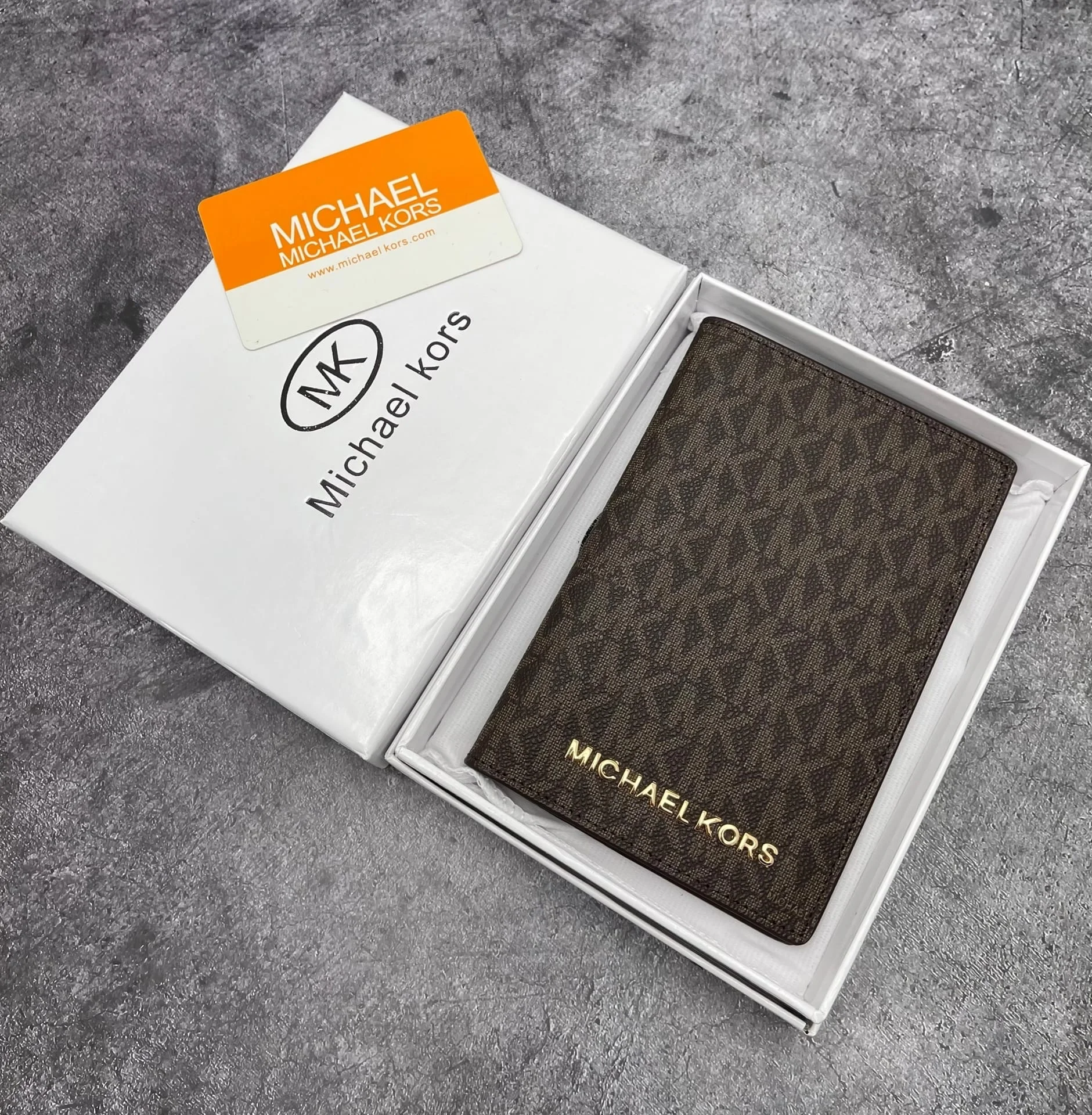 Обложка на паспорт