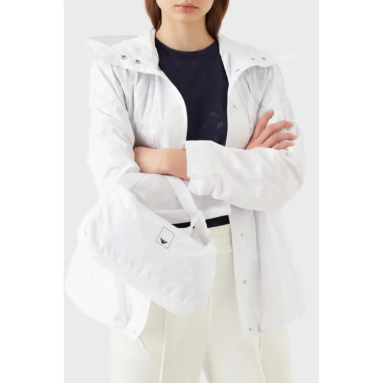 Рисунок 3 - Emporio Armani Расслабленная посадка