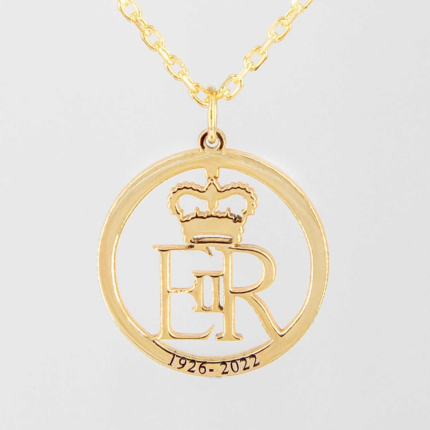 

Elizabeth Memorial Jewelry Queen Necklace Personalized Name Minimalist Pendant Accessories Gift For Women's Memorial Day Gifts
