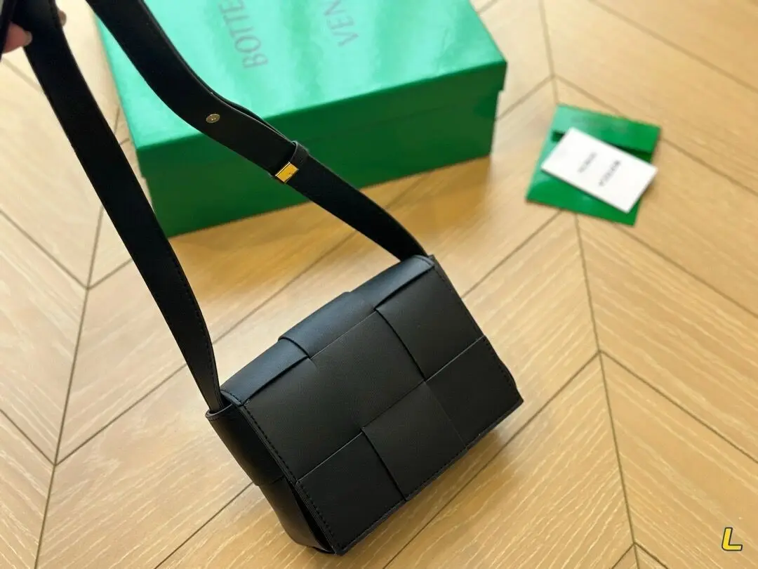 Bottega Veneta Стиль 17 * 12 cm Черные коробки для вязания кожаных кронштейнов