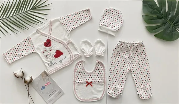

Jaju Baby 0-3 Months Red Polka Dot 5 Pieces Newborn Hospital Outlet Set