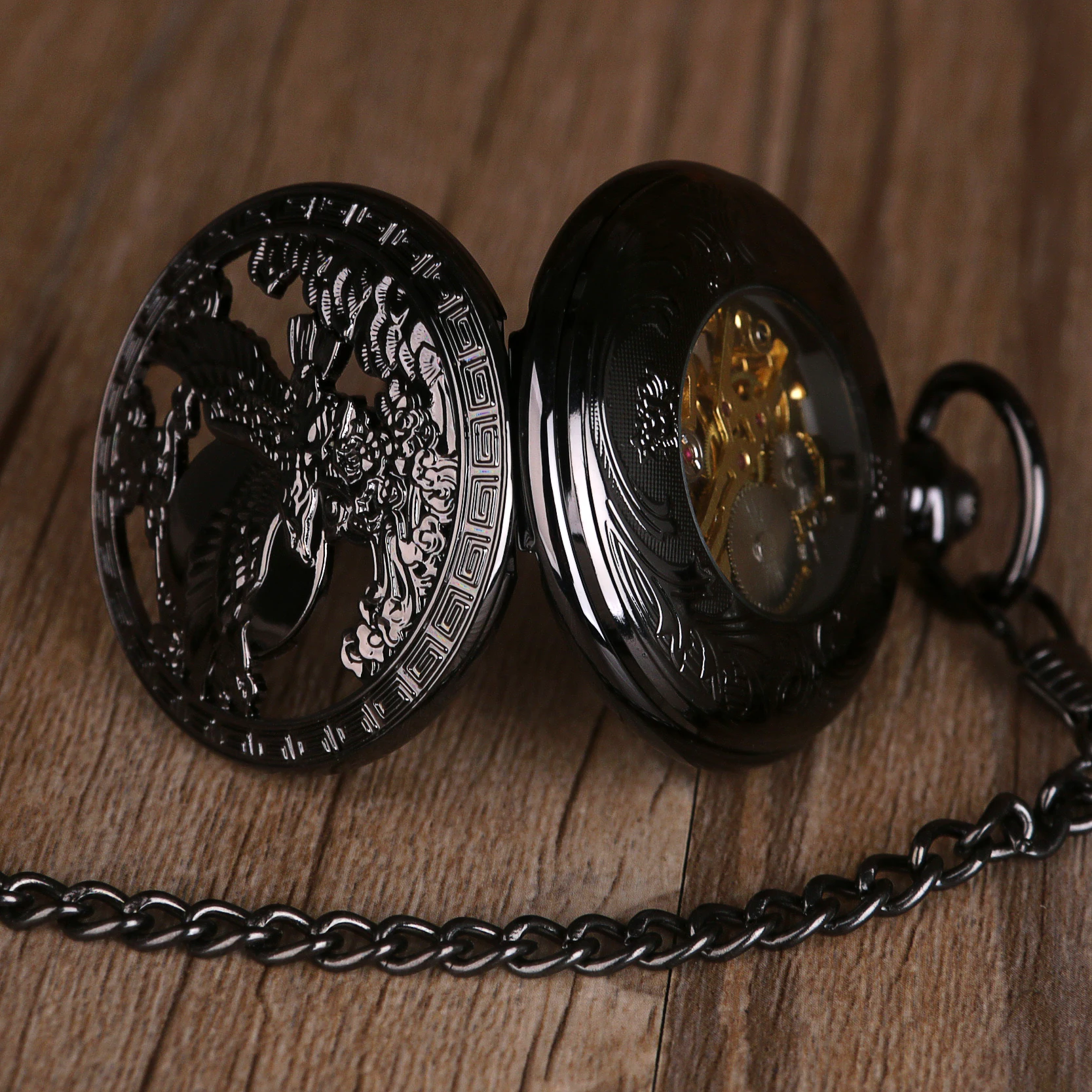New Arrival Artistic Carved Eagle Design Vintage Hollow Mechanical Pocket Watches For Men Women Necklace Pendant with Chain Gift
