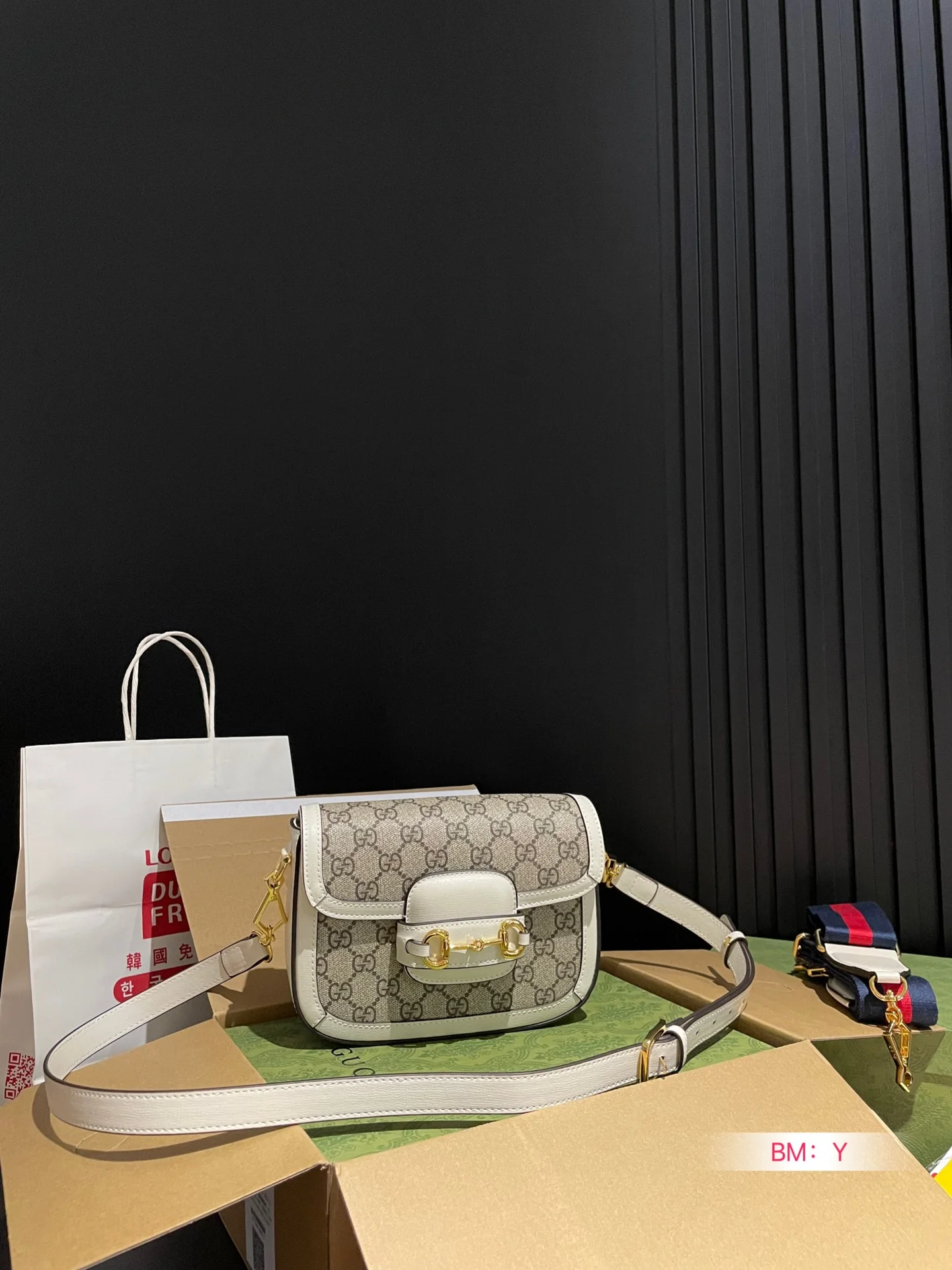 Женская большая сумка с принтом GUCCI