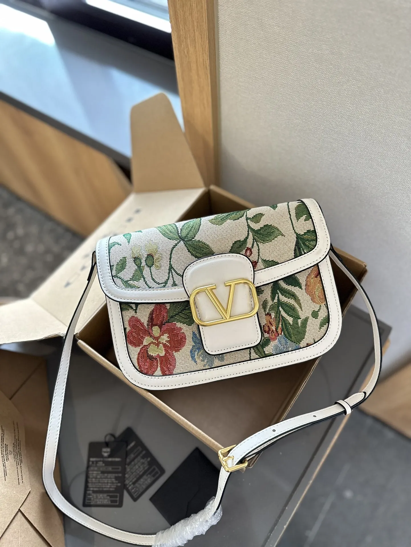 копия 1: 1 Женская Модная Сумка Valentino