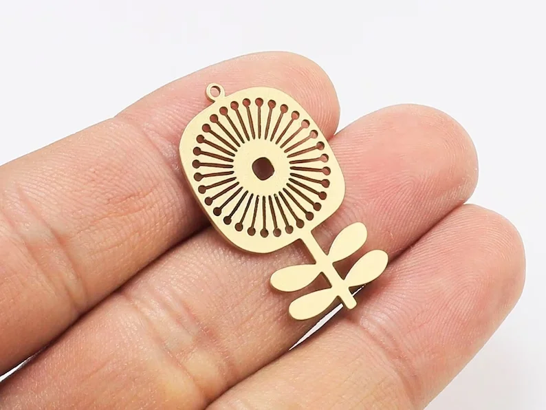 

4pcs Brass Sunflower Charm, Dainty Flower Earring Charms, Necklace Pendant, 32.3x18.6x0.85mm, Jewelry making - R1956