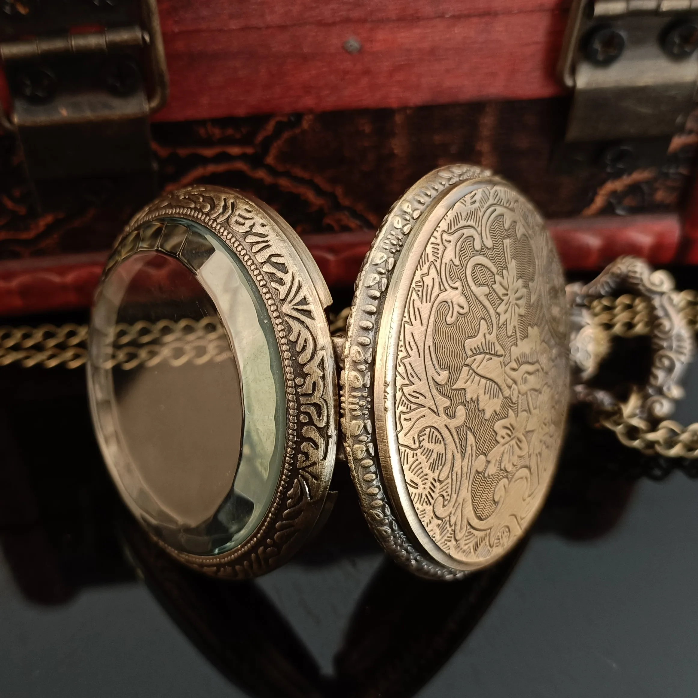 Рисунок 5 - Элегантные модные женские кварцевые