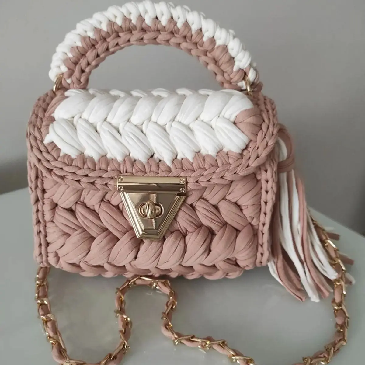 

Women's Peanut Pattern Hand Knitted Combed Cotton Yarn Shoulder And Hand Bag