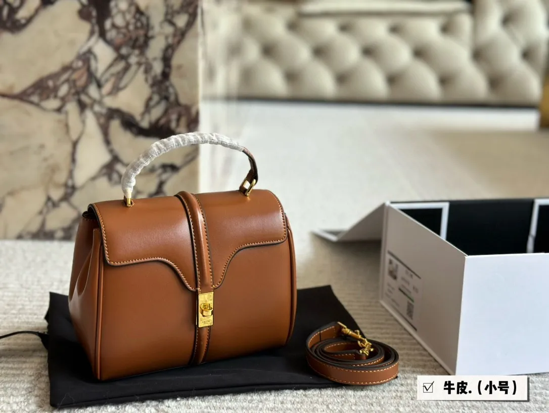 Кожаная сумка Celine 19 * 16 см