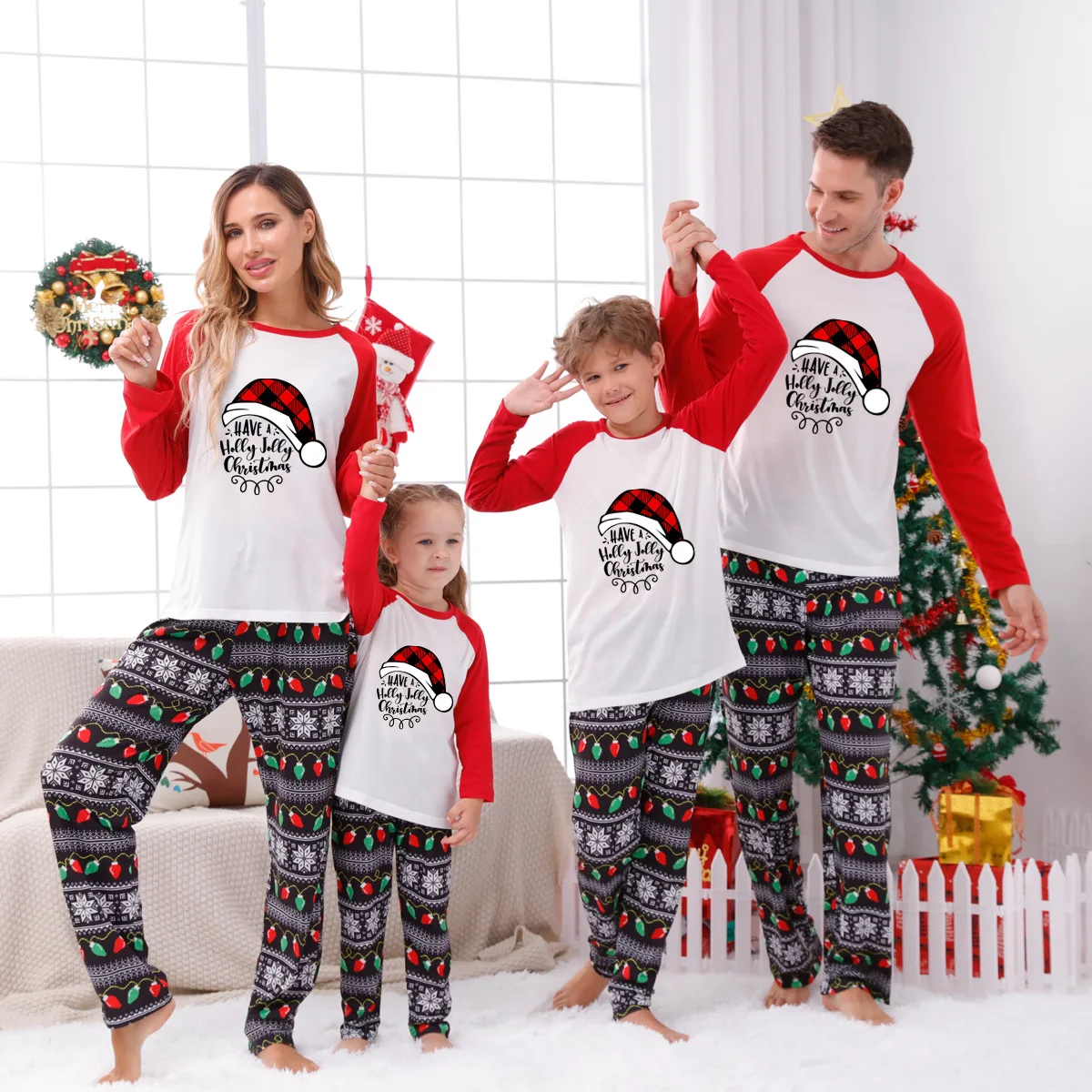 

Christmas Family Matching Outfits Tshirt Santa Claus Family Look Christmas Mother Kids Father Son Baby Pajamas Wholesale