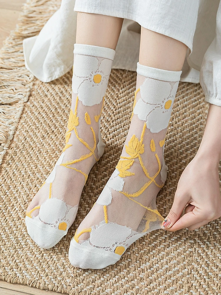 LISCN 2023 New Women Socks Spring Floral Colorful Thin Breathable Stocking For Girls Eledant French Accessories Crew Socks