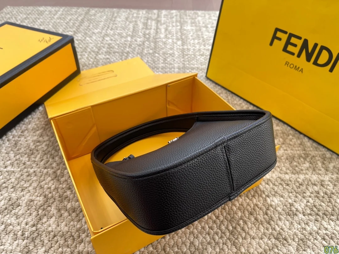 точная копия 1:1 Сумка Для Подмышек В Стиле Fendi