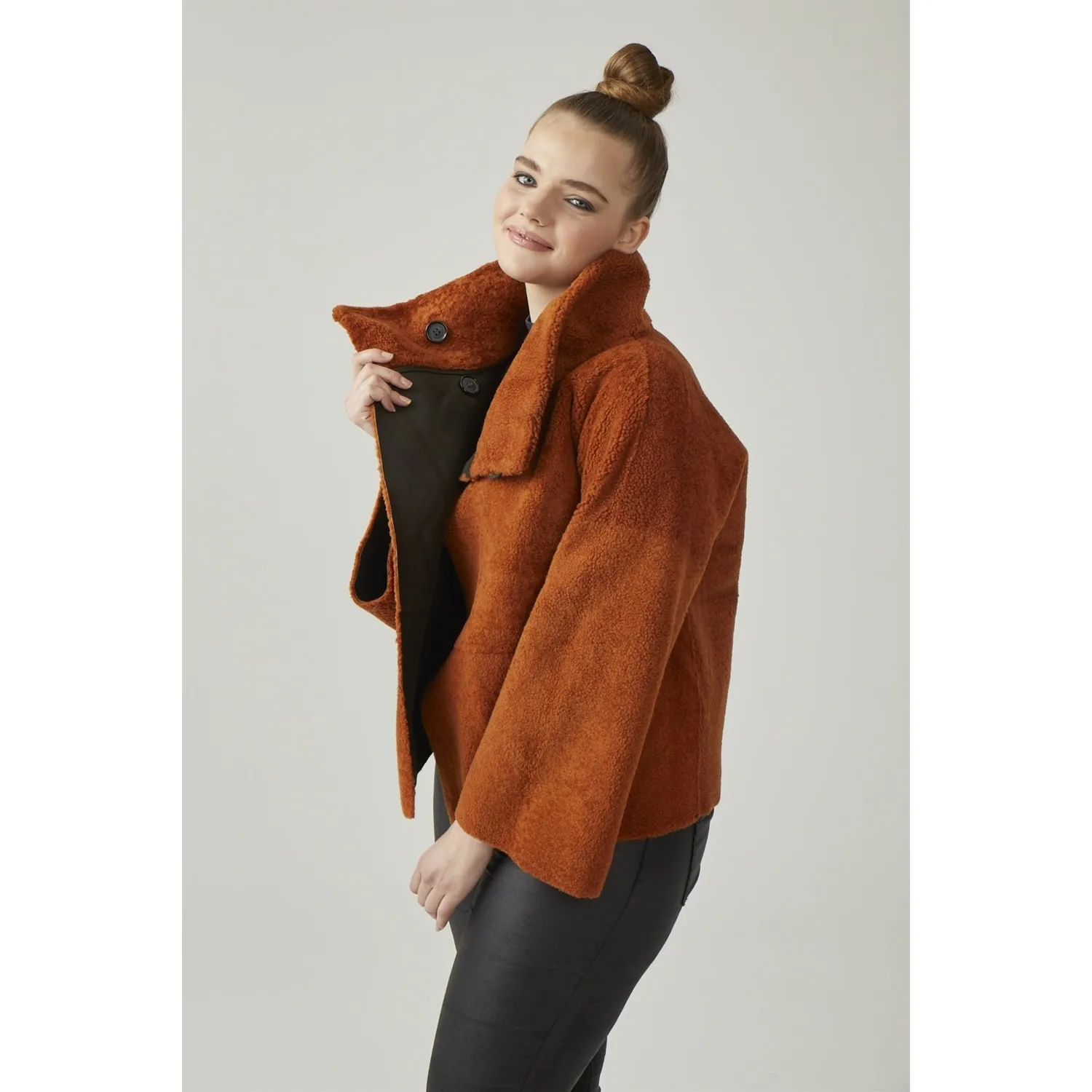 Рисунок 5 - Deriderim Оранжевое женское меховое