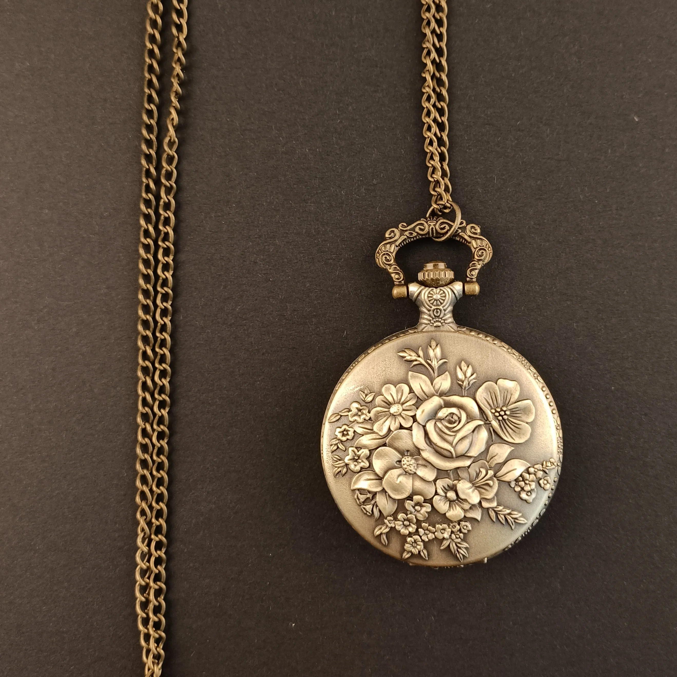 Рисунок 6 - Кварцевые часы с трехмерной гравировкой