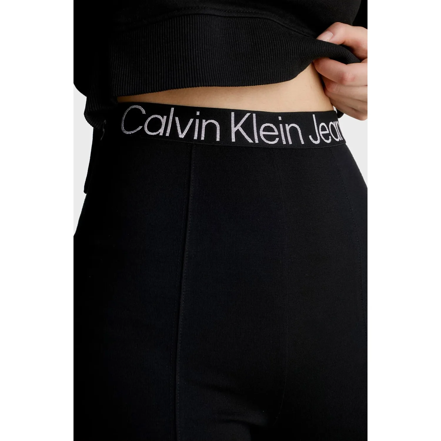 Рисунок 3 - Calvin Klein Облегающие расклешенные