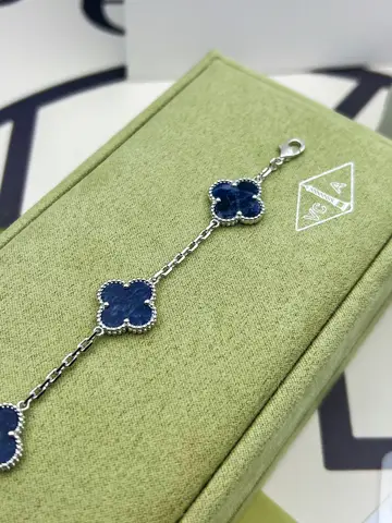 Серебряные ювелирные изделия Van Cleef & Arpels