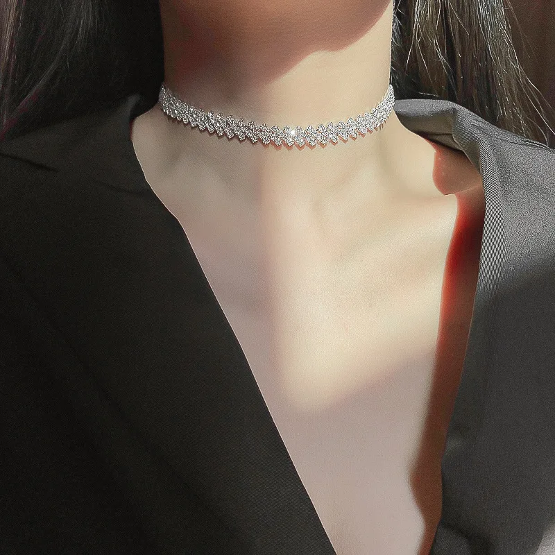 

Simple full diamond necklace choker collar Japanese and Korean net red personality collarbone chain wholesale trend necklace fas