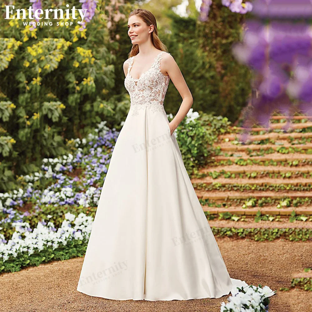 

Pastoral A Line Wedding Dresses With Lace Applique Sleeveless Bride Dress Backless V Neck Floor Length 2022 Robe De Mariée