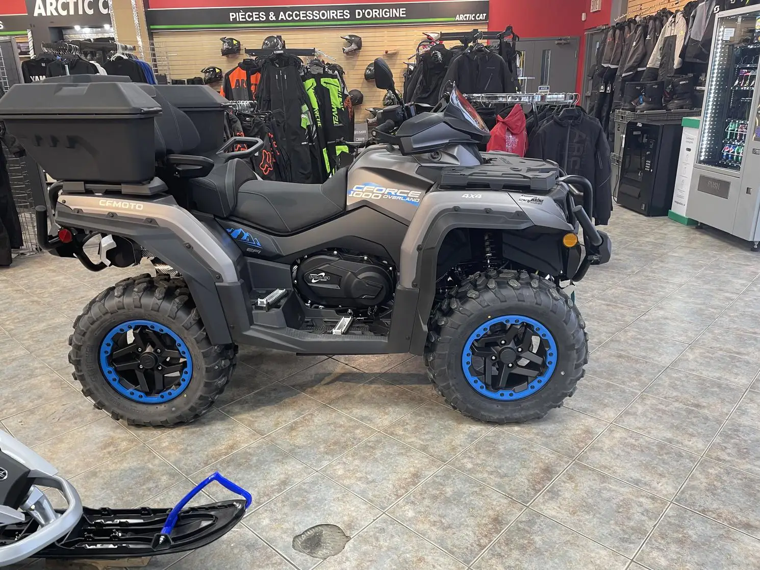 

Заказ 2 получите 1 бесплатно 2022 CF MOTO 1000cc C FORCE 1000 OVERLAND C FORCE 1000 MSRP Quad atv