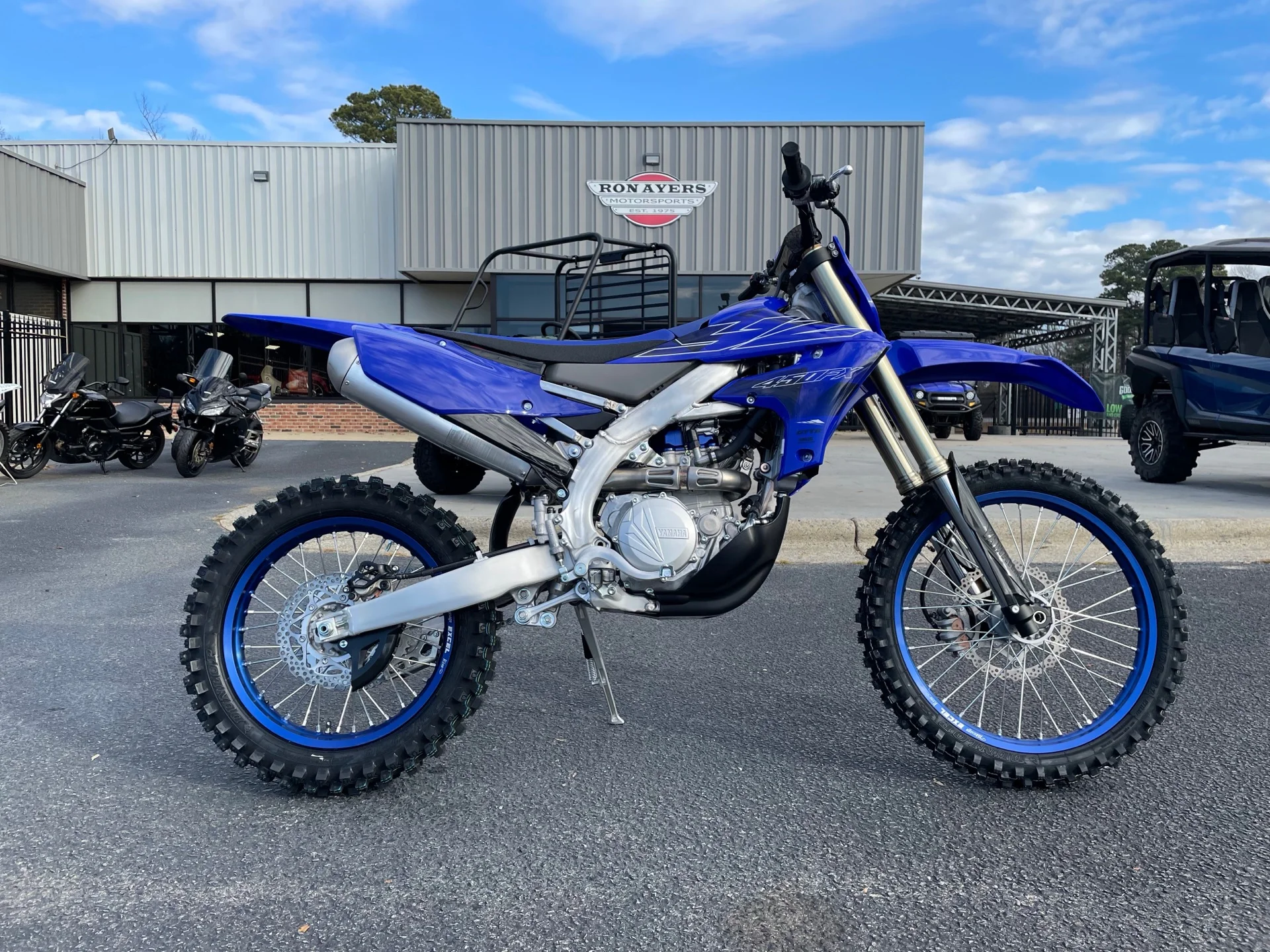 

SUMMER DISCOUNT SALES ON AUTHENTIC NEW 2022 Yamahas YZ450FX YZ 450 FX