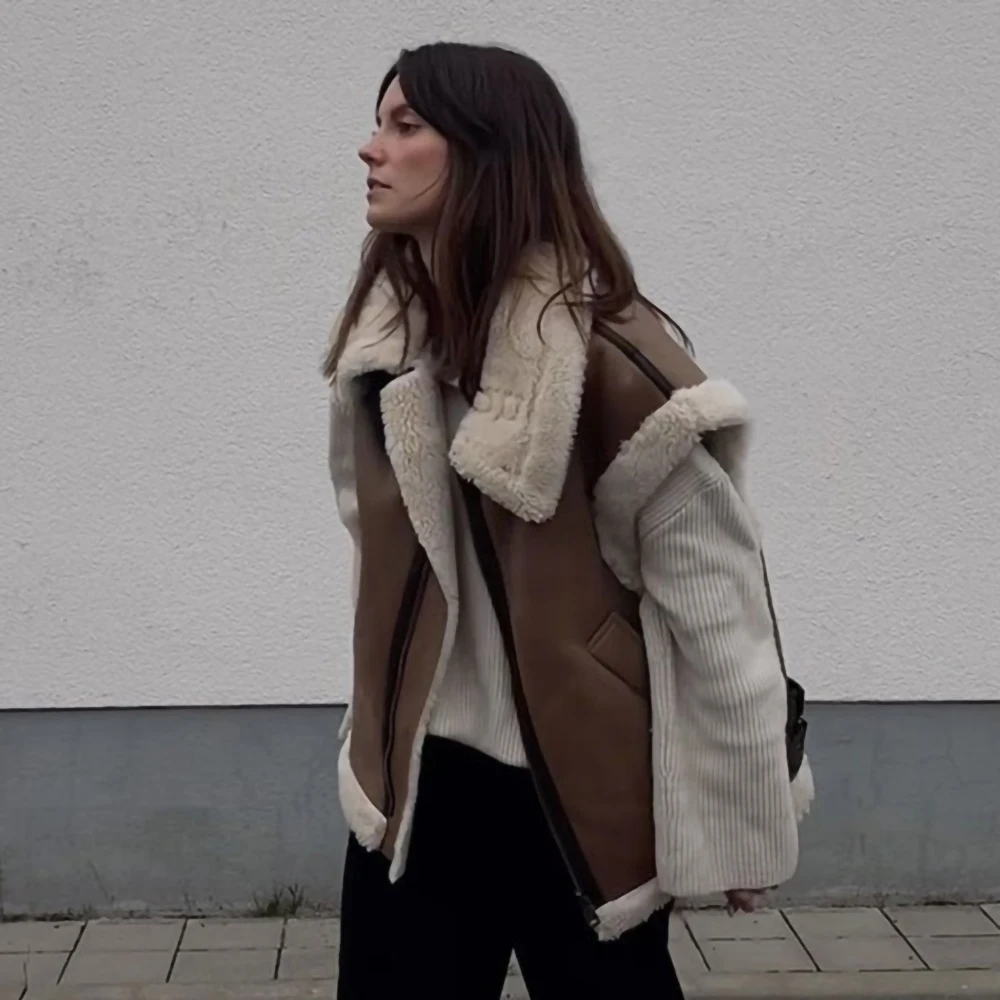 2022 Autumn Winter New Women's Faux Leather Jacket Vest Street Fashion Patchwork Waistcoat Thicken Lapel Coat Commuter Outwear