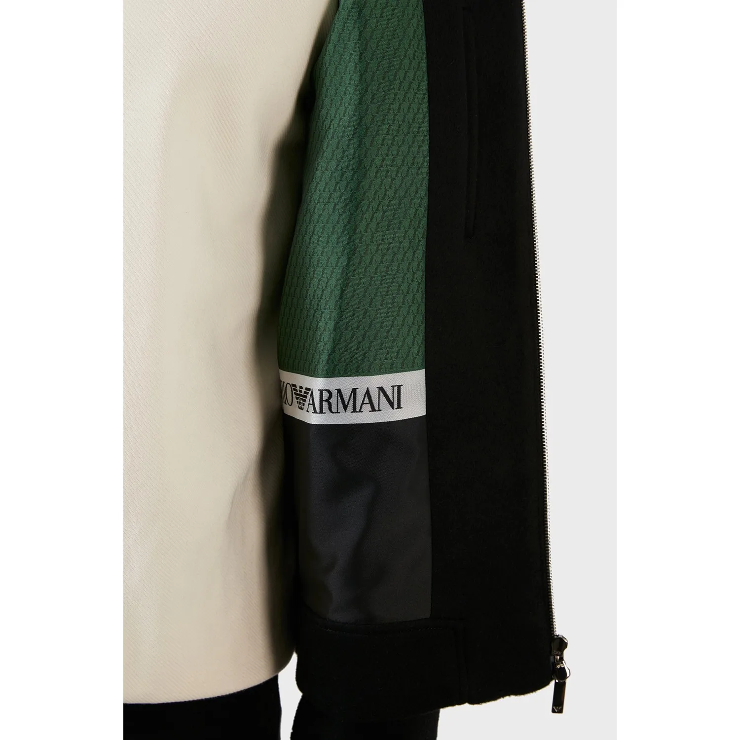Рисунок 5 - Emporio Armani Шерстяные повседневные
