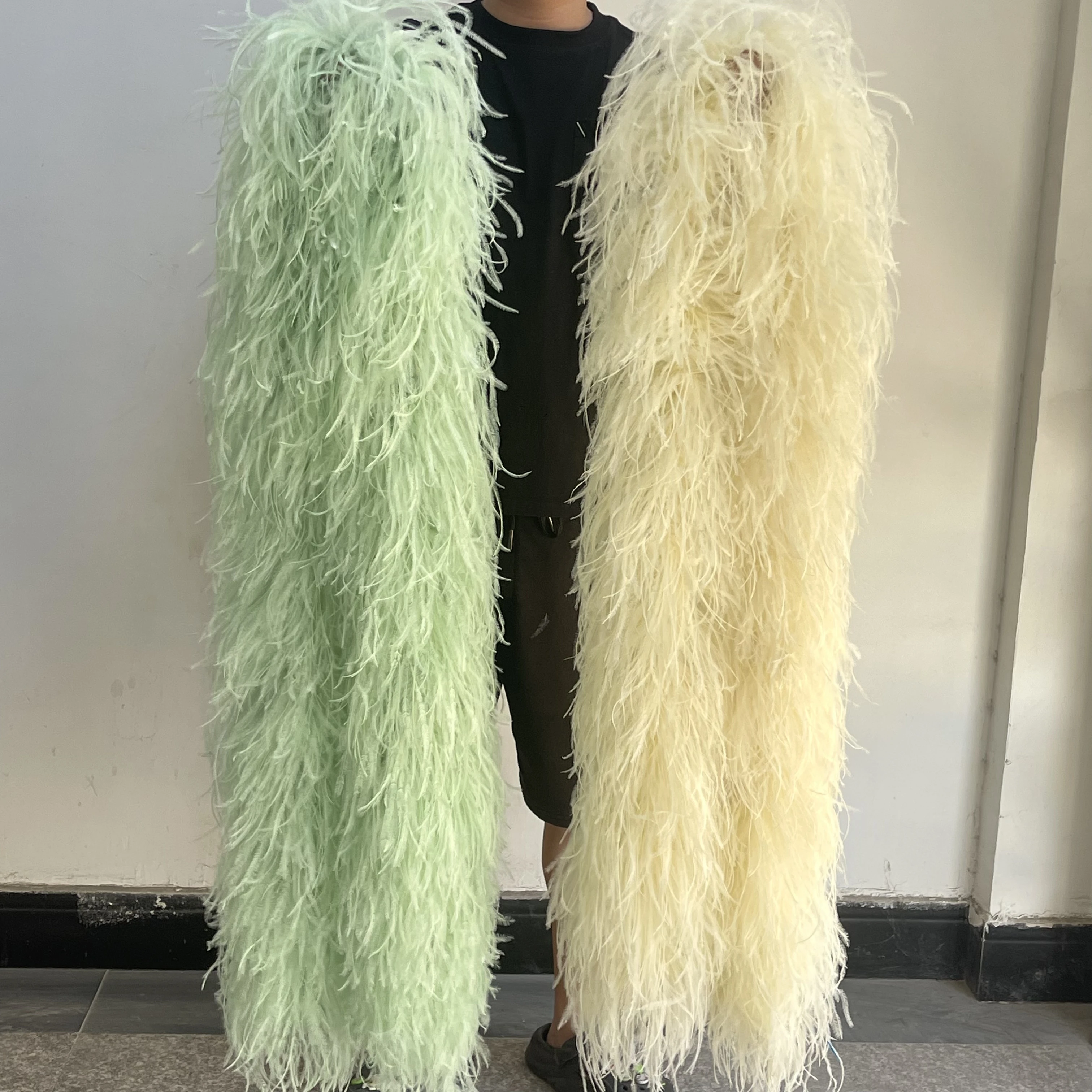 

2 to 10Ply Fluffy Dyed Ostrich Feathers Boa 1/0.5/2Meter Plumes Shawl for Wedding Party Clothing Dress Scarf Sewing Decoration